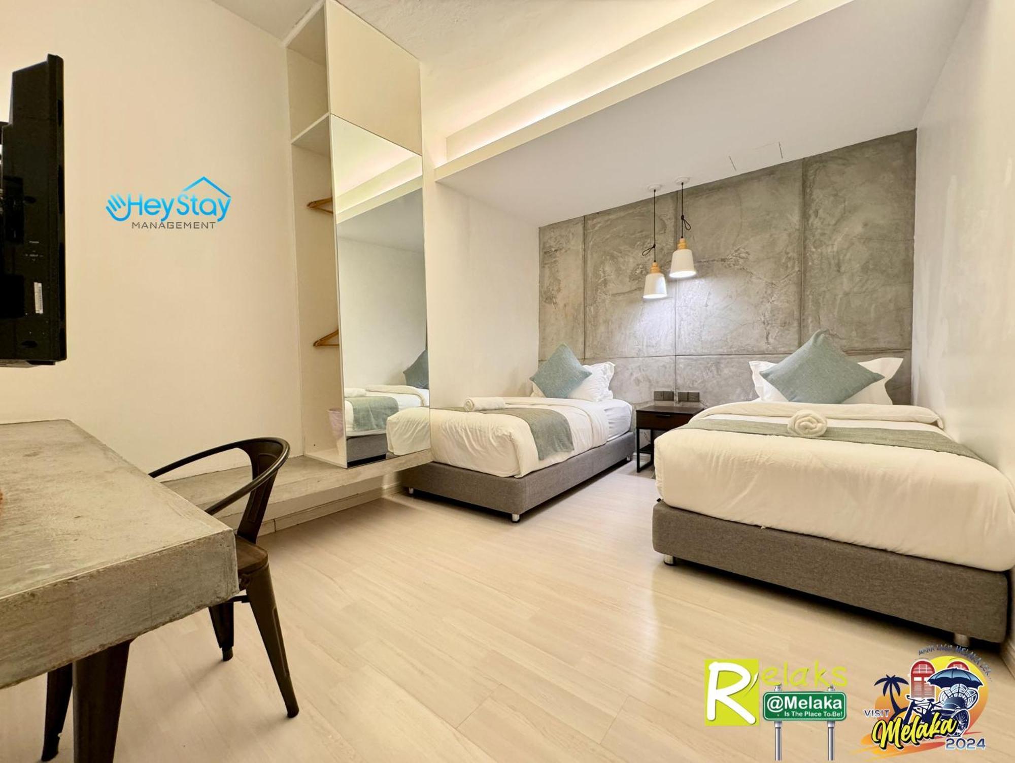Twin Room with Shared Bathroom